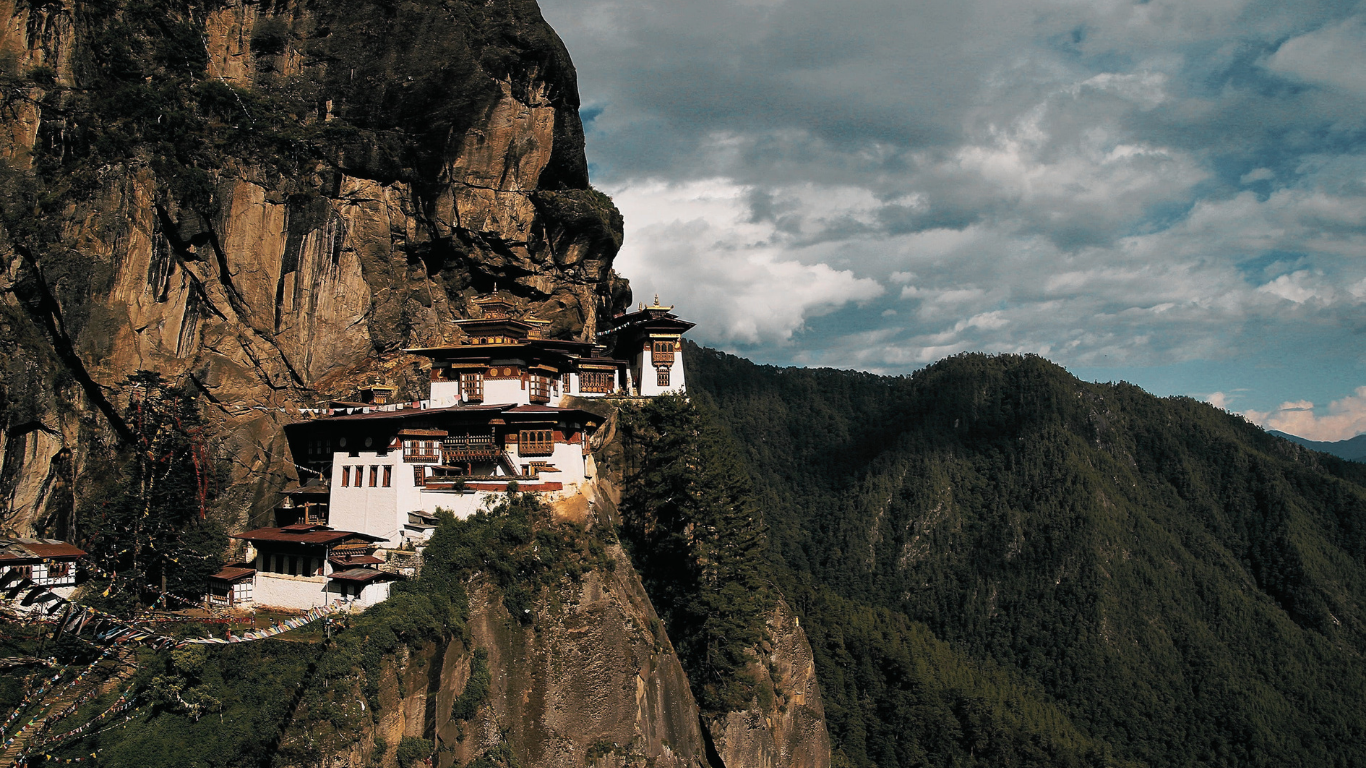 Bhutan Highlights Tour